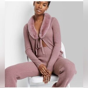 Pink Ribbed Knit Set with Faux Fur Collar
